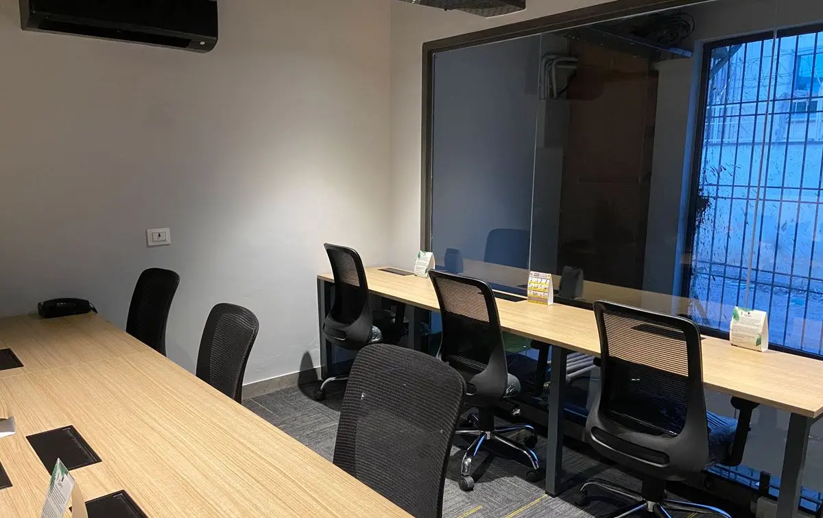 Desker Coworking Okhla image 2
